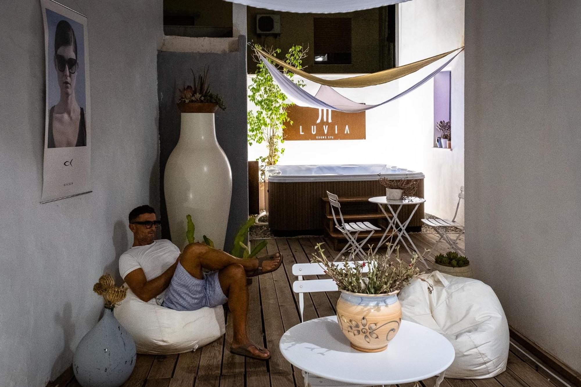 Luvia Rooms Spa Gonnesa Luaran gambar